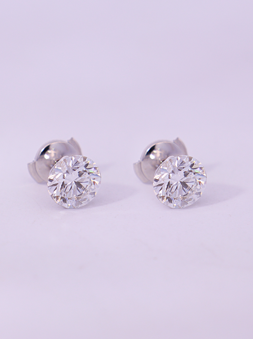 Lab-Diamond Stud Earrings